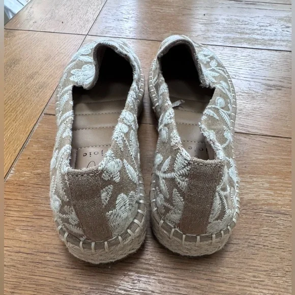 Joie Cara Women’s Beige Floral Embroidered Espadrille Slip On Shoes size 8.5 - Picture 4 of 11